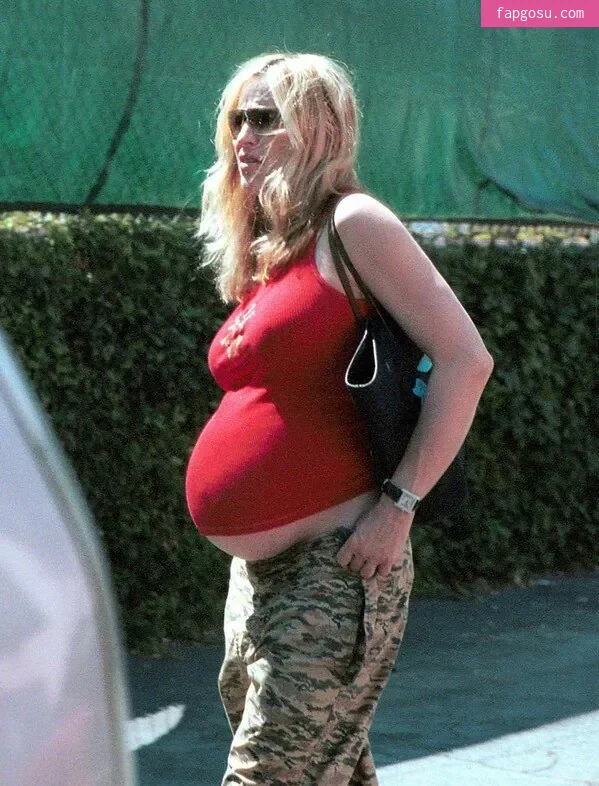 Pregnant Celebs