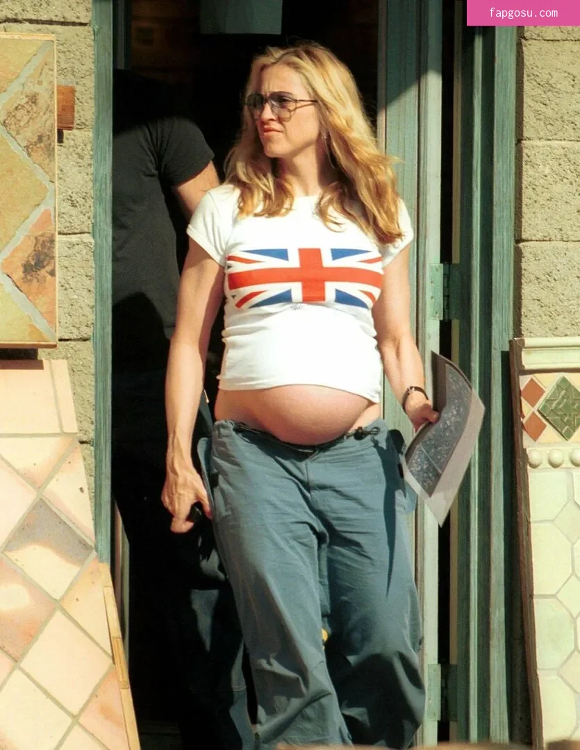 Pregnant Celebs