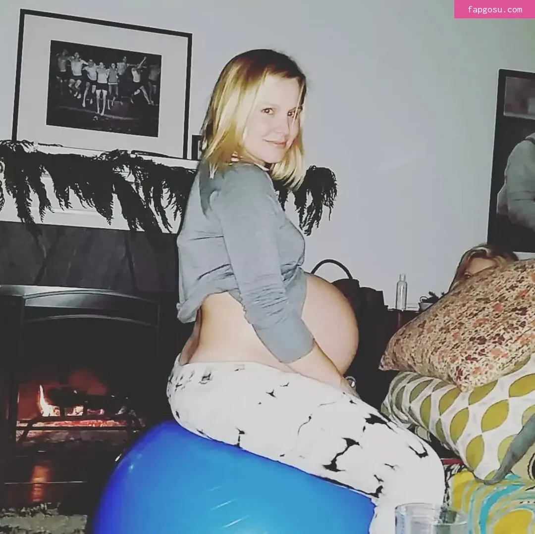 Pregnant Celebs
