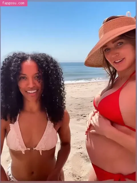 Pregnant Celebs