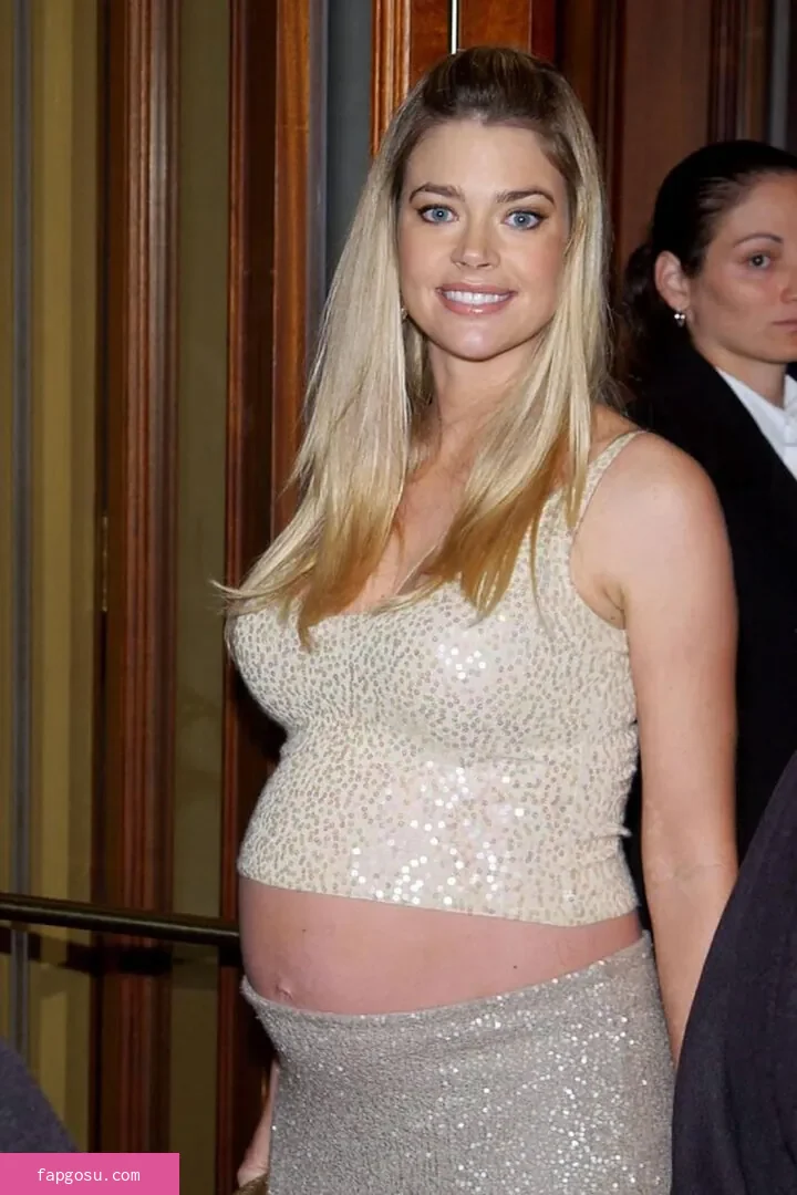 Pregnant Celebs
