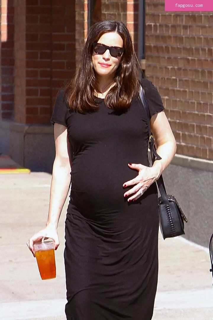 Pregnant Celebs