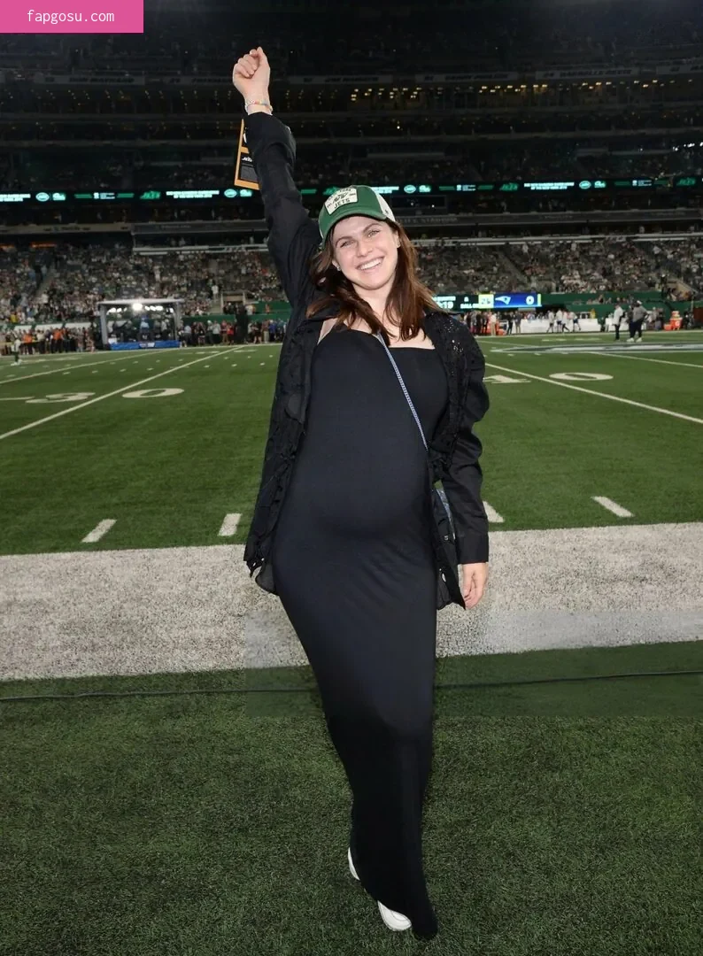 Pregnant Celebs