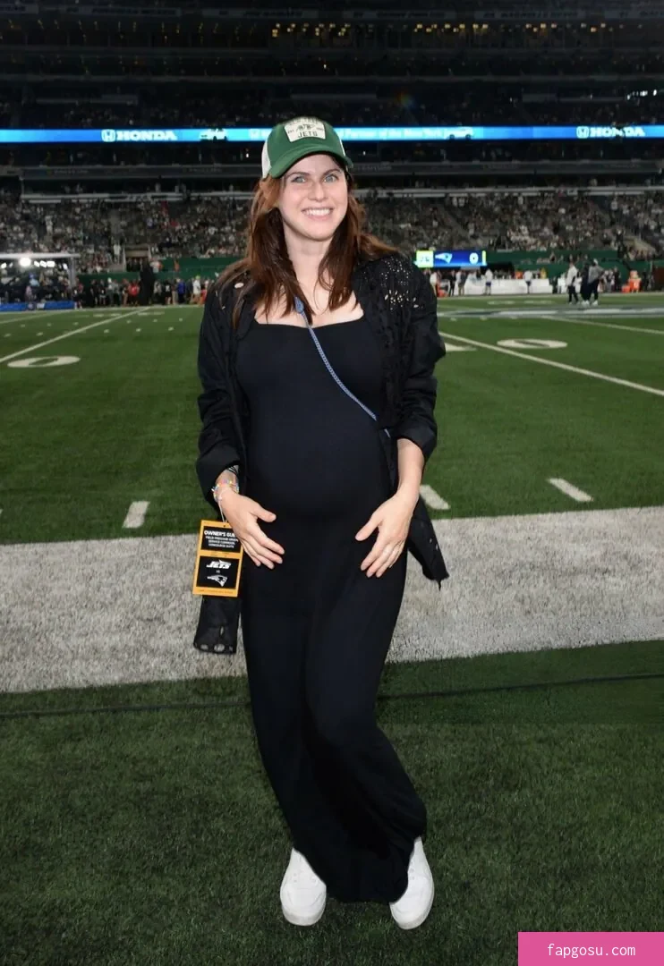 Pregnant Celebs