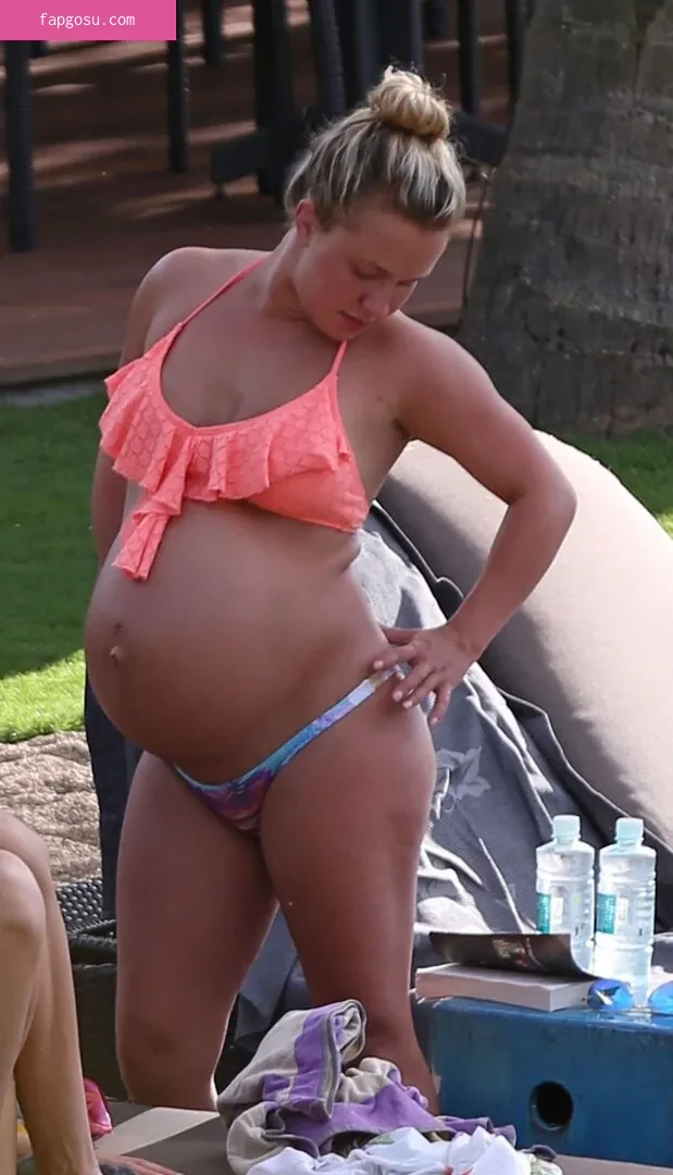 Pregnant Celebs