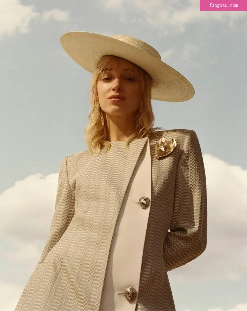 Phoebe Dynevor