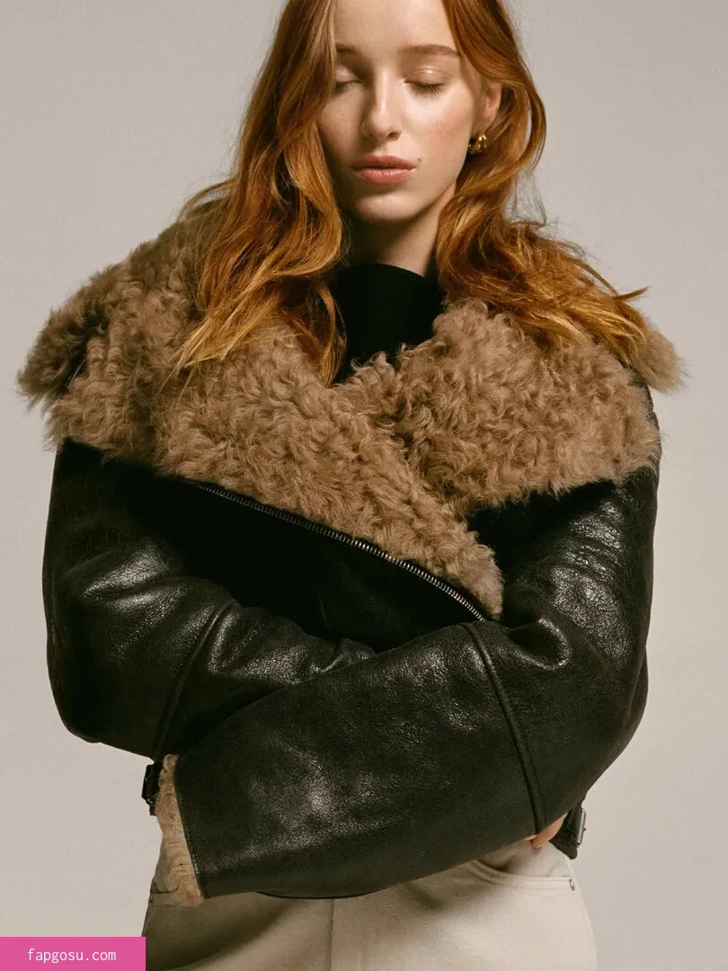 Phoebe Dynevor
