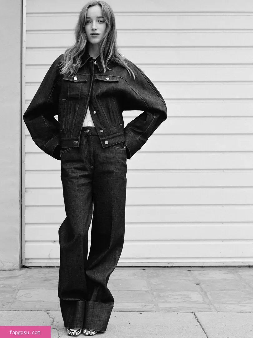Phoebe Dynevor