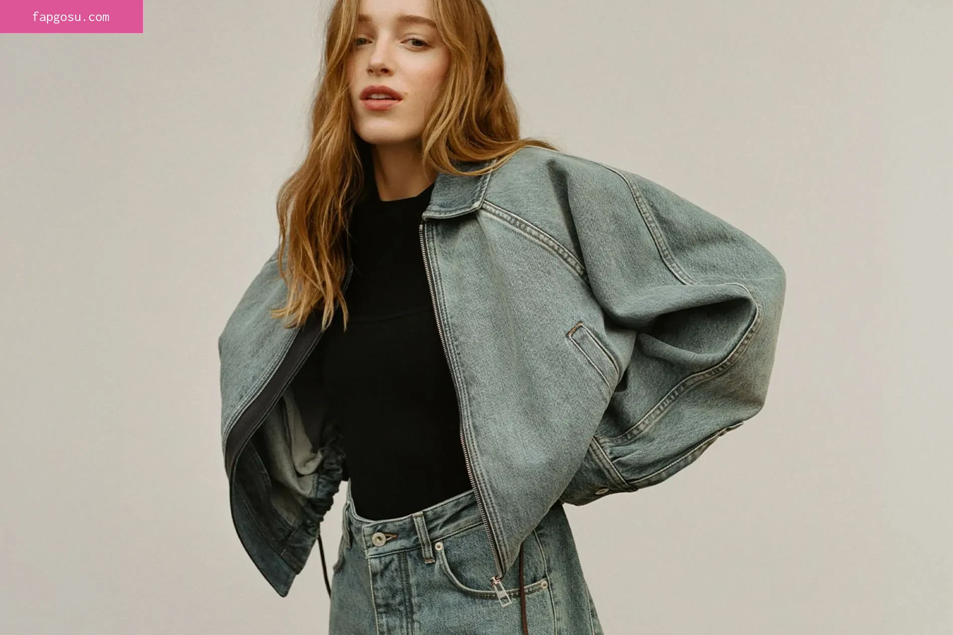 Phoebe Dynevor