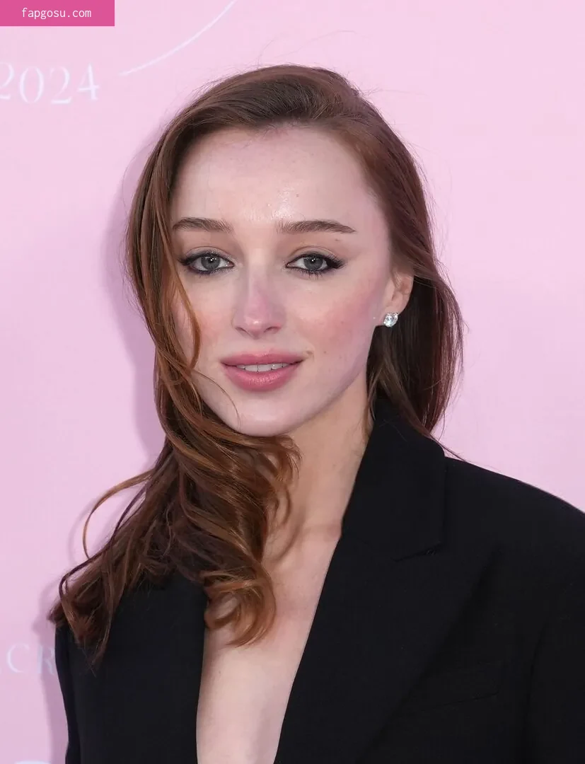 Phoebe Dynevor