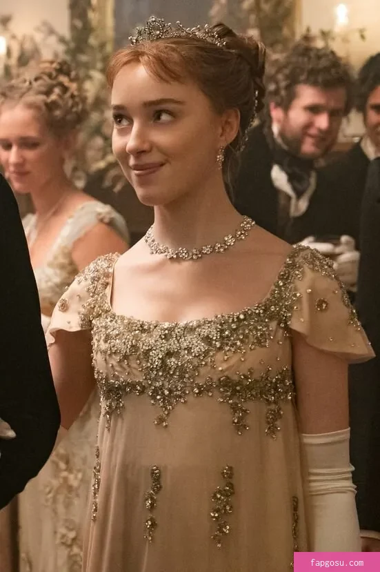Phoebe Dynevor