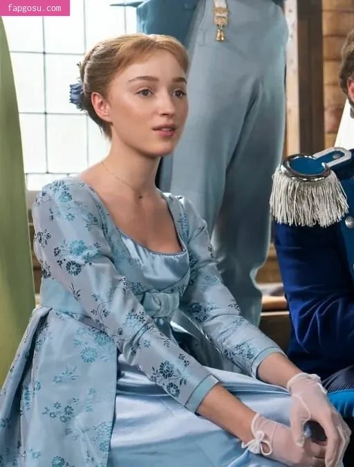 Phoebe Dynevor