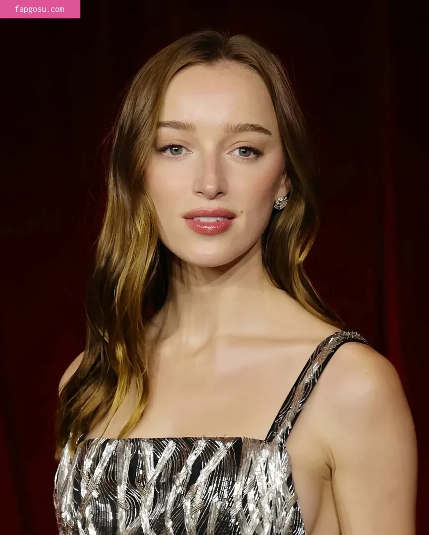 Phoebe Dynevor