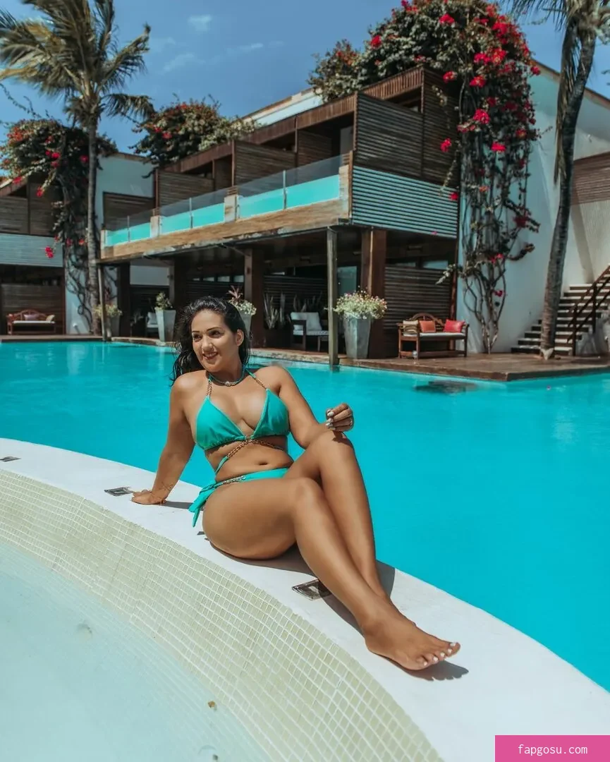 Paula Fernandes