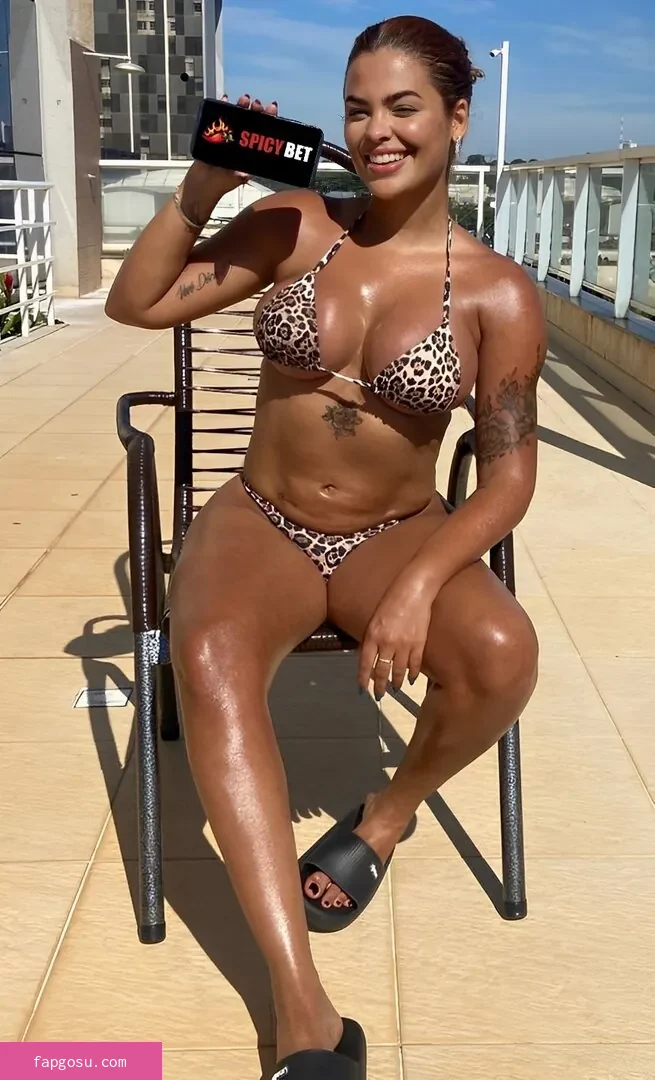 Paula Freitas