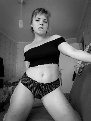 pollyyvla content