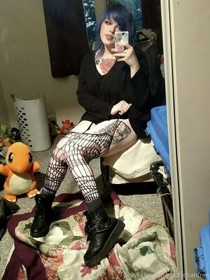 poofychanfree content