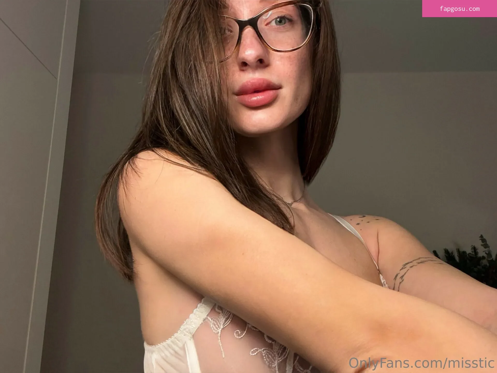 pretylittlething