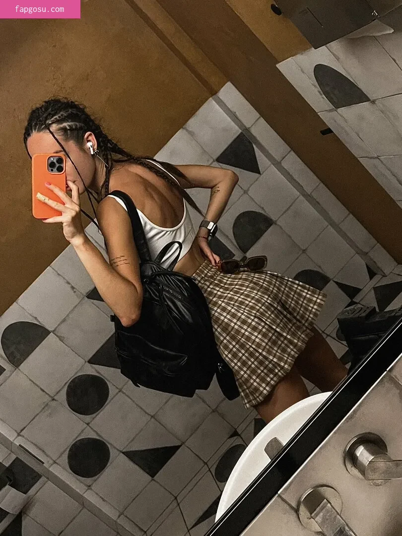 pretylittlething