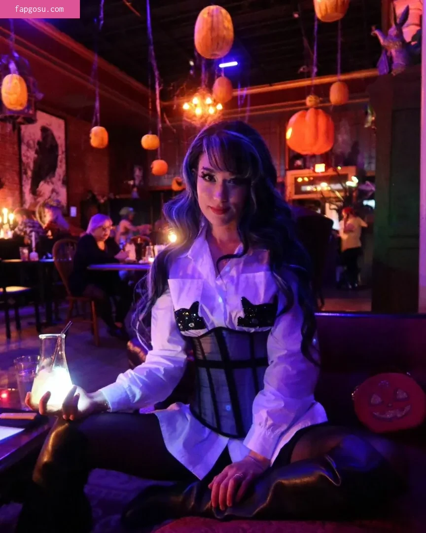 QueenTofu - Photo #371