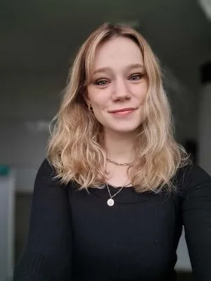 Queen Arina content