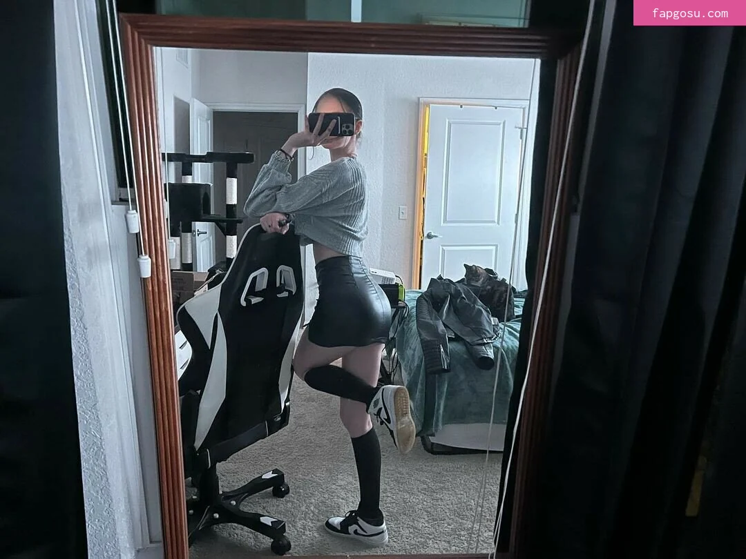 Queen_etimy