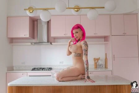 Qween Goddess content