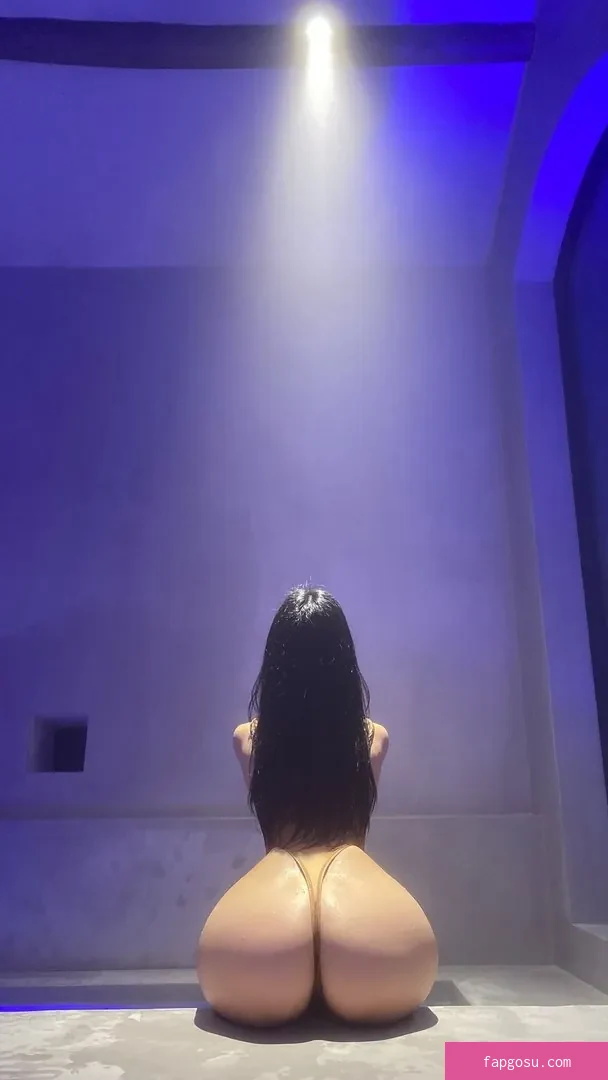 QiaoniuTT - Photo #146