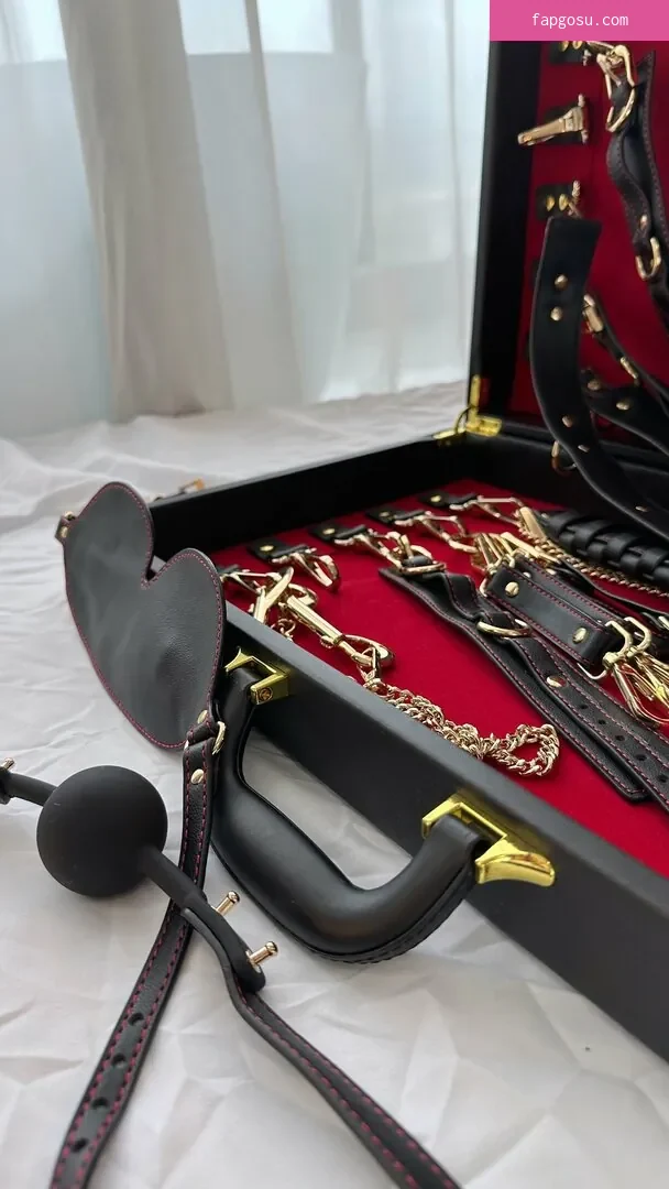 QiaoniuTT - Photo #1817