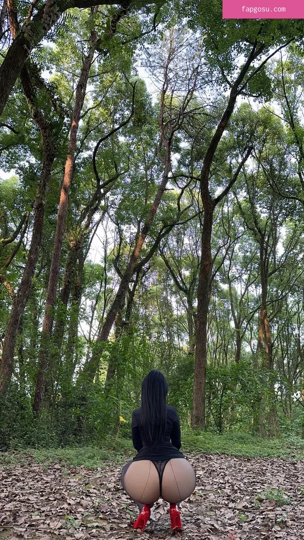 QiaoniuTT - Photo #2210