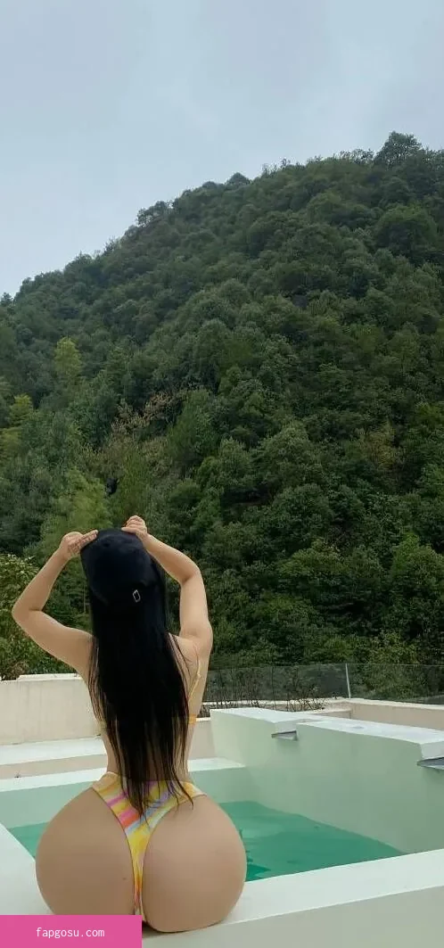 QiaoniuTT - Photo #3331