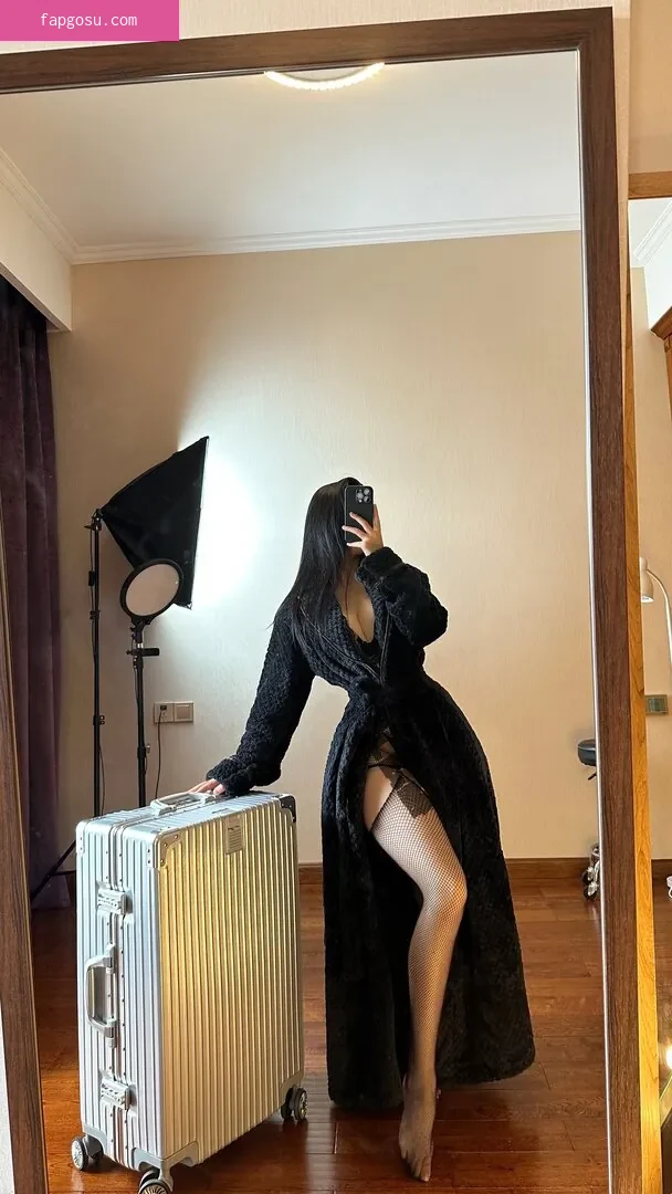 QiaoniuTT - Photo #3657