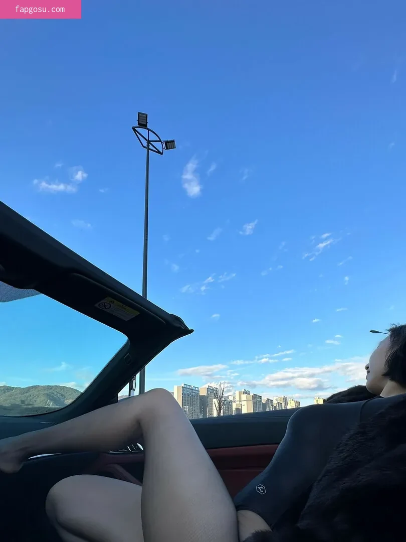 QiaoniuTT - Photo #3729