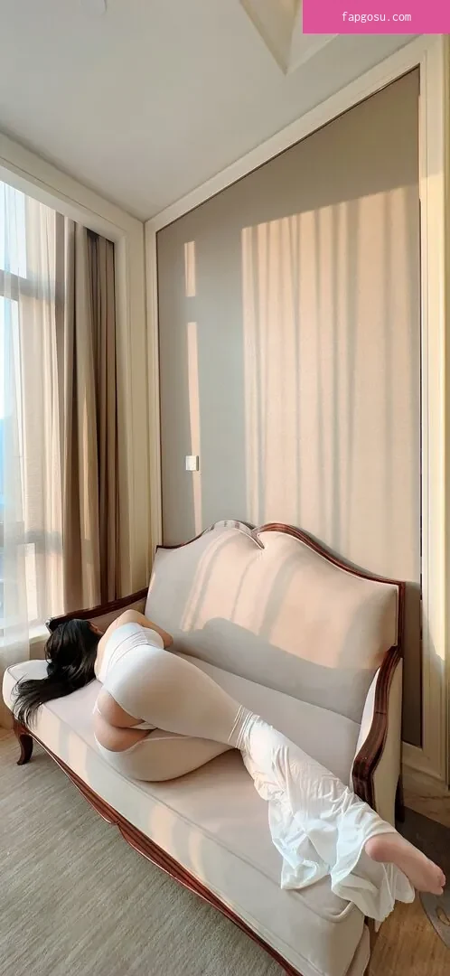 QiaoniuTT - Photo #3796