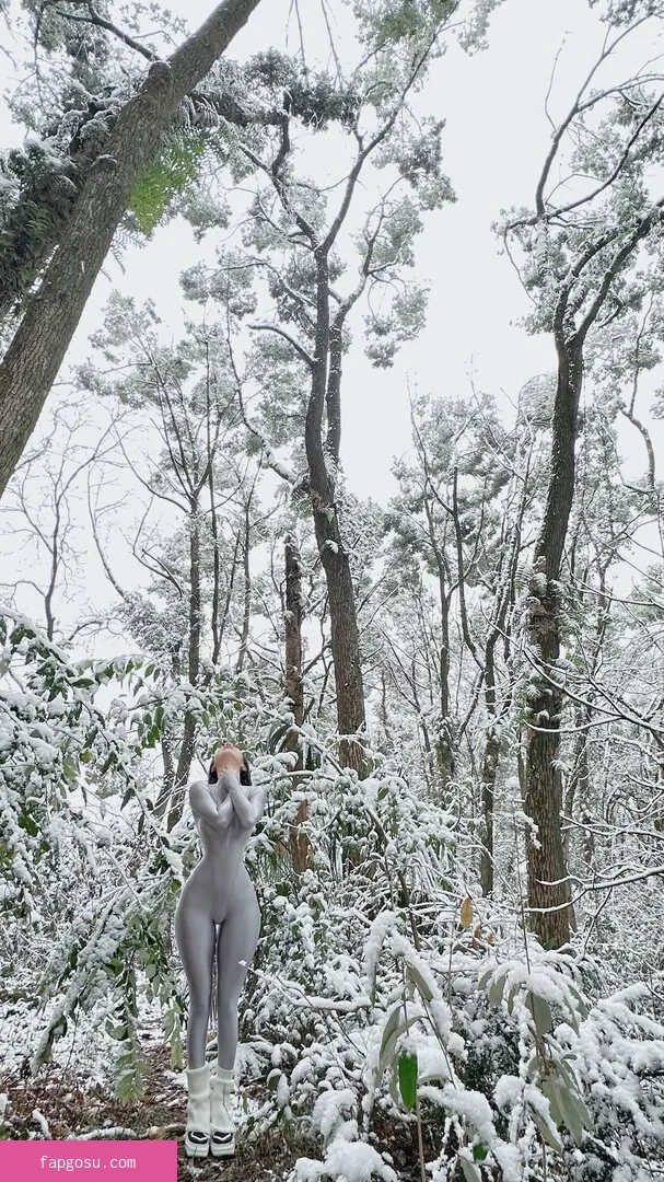 QiaoniuTT - Photo #3985