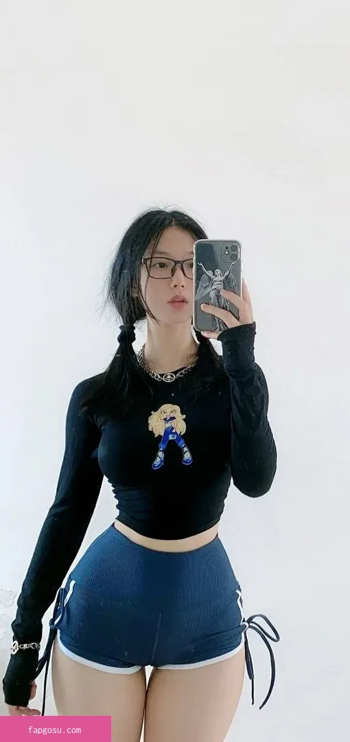 QiaoniuTT - Photo #4085