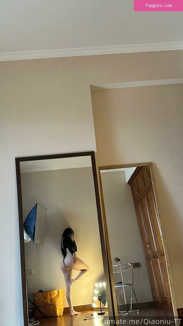 QiaoniuTT - Photo #4165