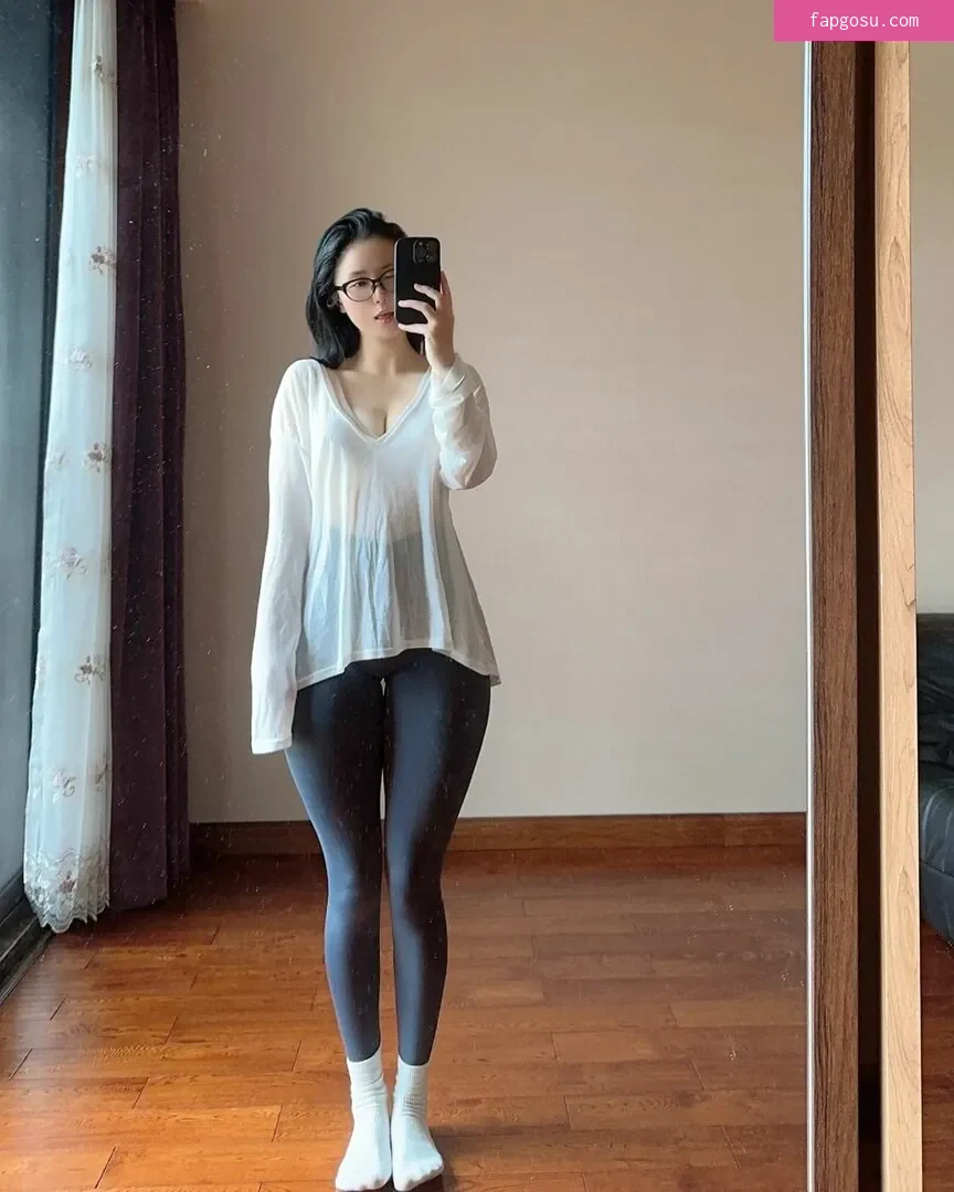 QiaoniuTT - Photo #4404