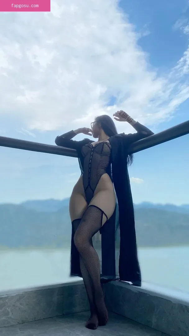 QiaoniuTT - Photo #466