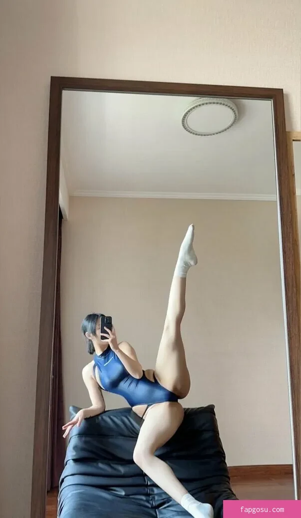 QiaoniuTT - Photo #5136