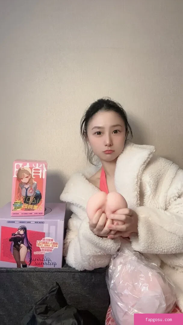 QiaoniuTT - Photo #5626