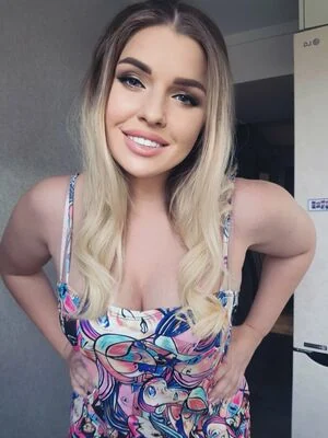 queen-kylie content