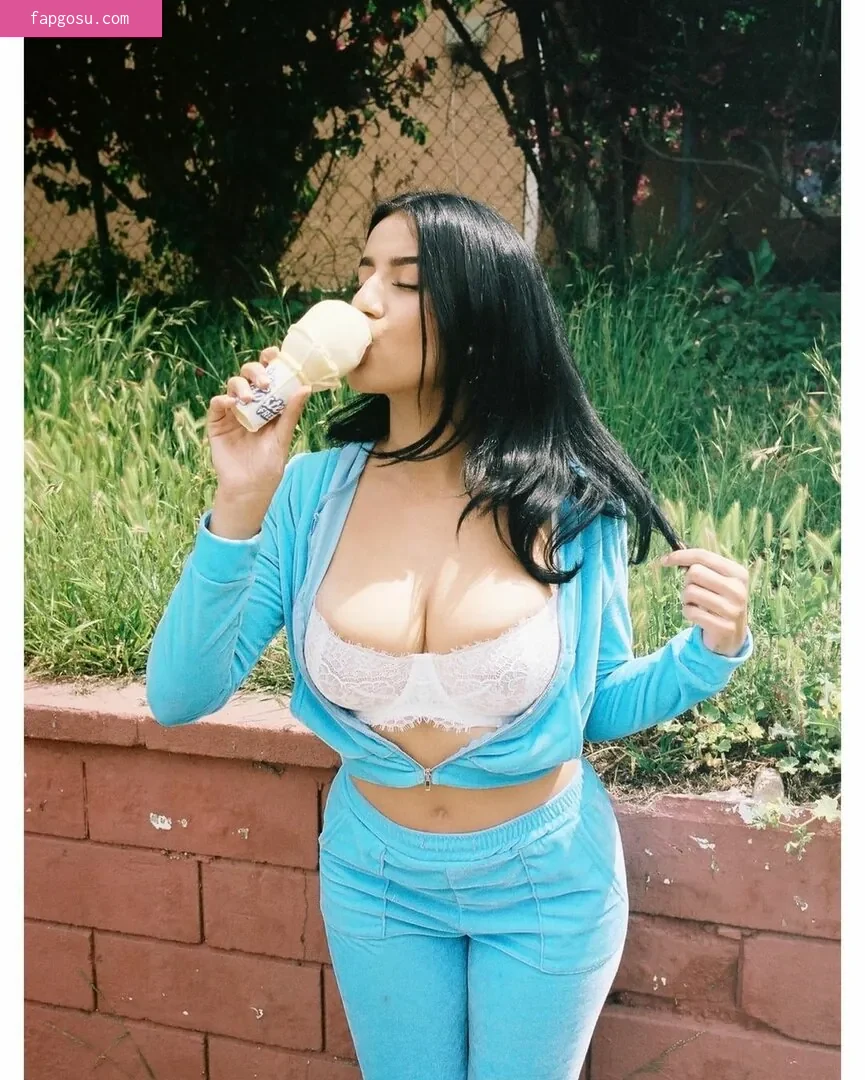 Roxiesin