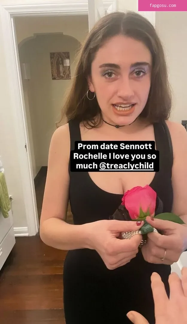 Rachel Anne Sennott