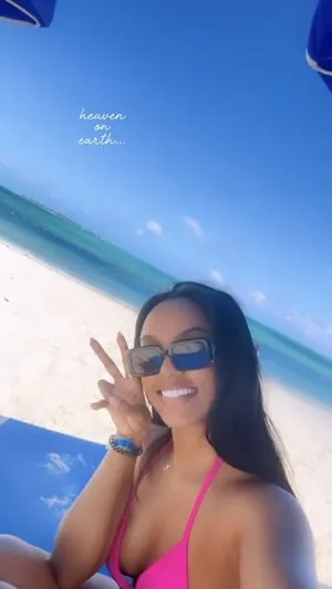 Ruth B. content