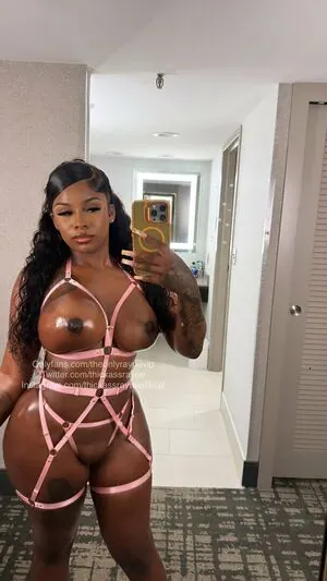 Rayne Carter content