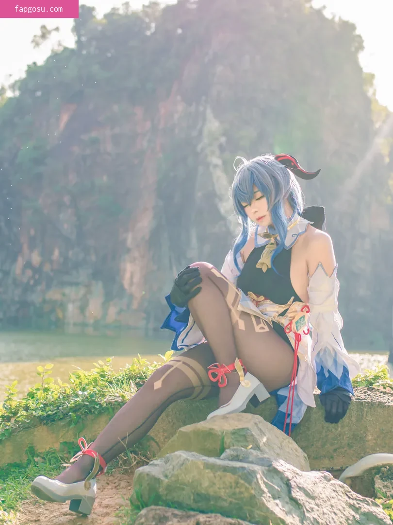 ritheania.c - Photo #72
