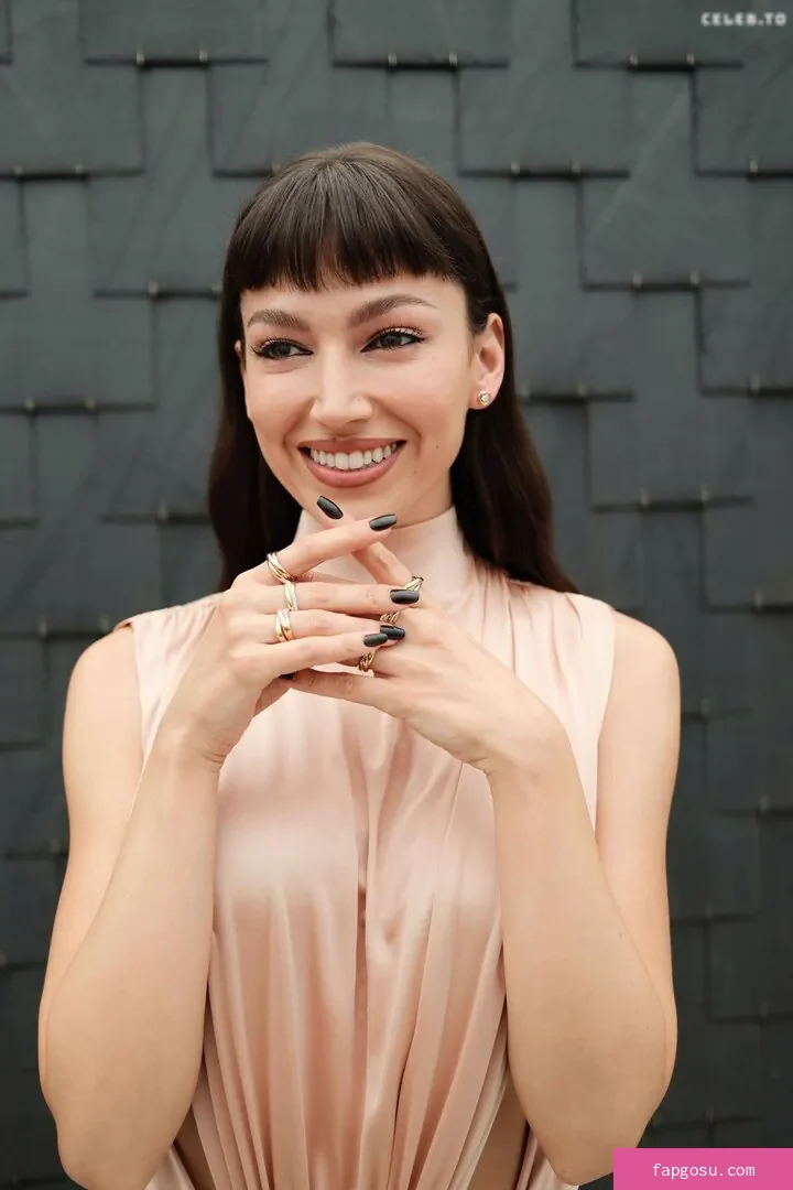 Úrsula Corberó