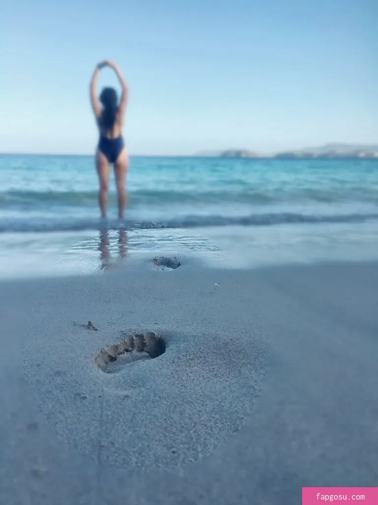 Rebecca Ford - Photo #108