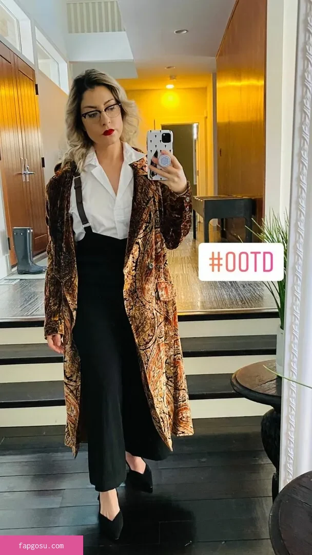 Rebecca Ford - Photo #11